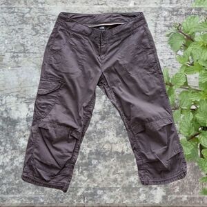 THE NORTH FACE brown cargo capri pants SIZE 8 G2